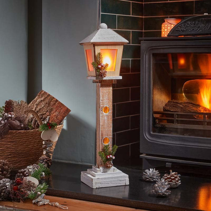 DecorWood - CoolFlame Lamp Post