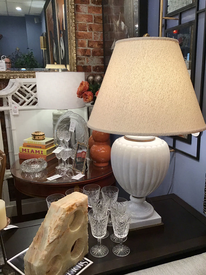 LAMP WHITE GLASS
