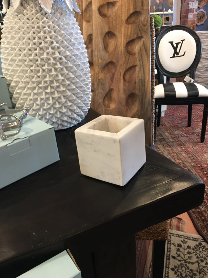 MARBLE CONTAINER WHITE
