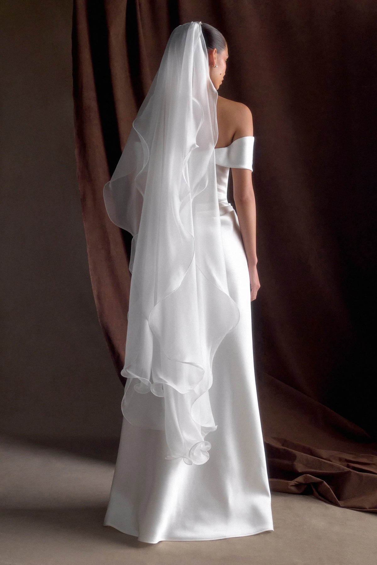 Asteria Draped Chiffon Veil Ivory