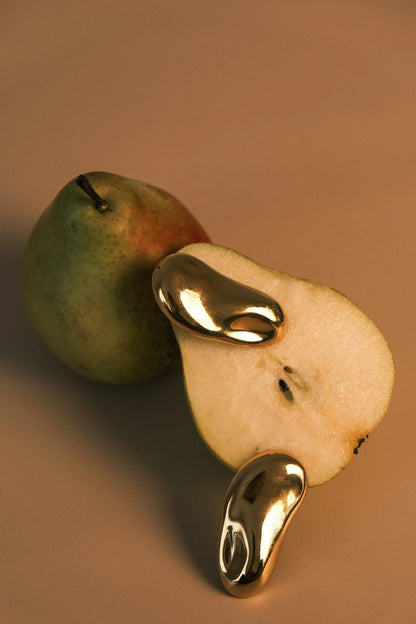 Alicia Horizontal Earrings Gold