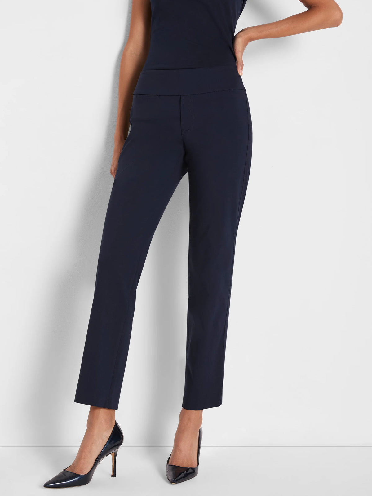 Wonderstretch Pocket Straight Leg Pant