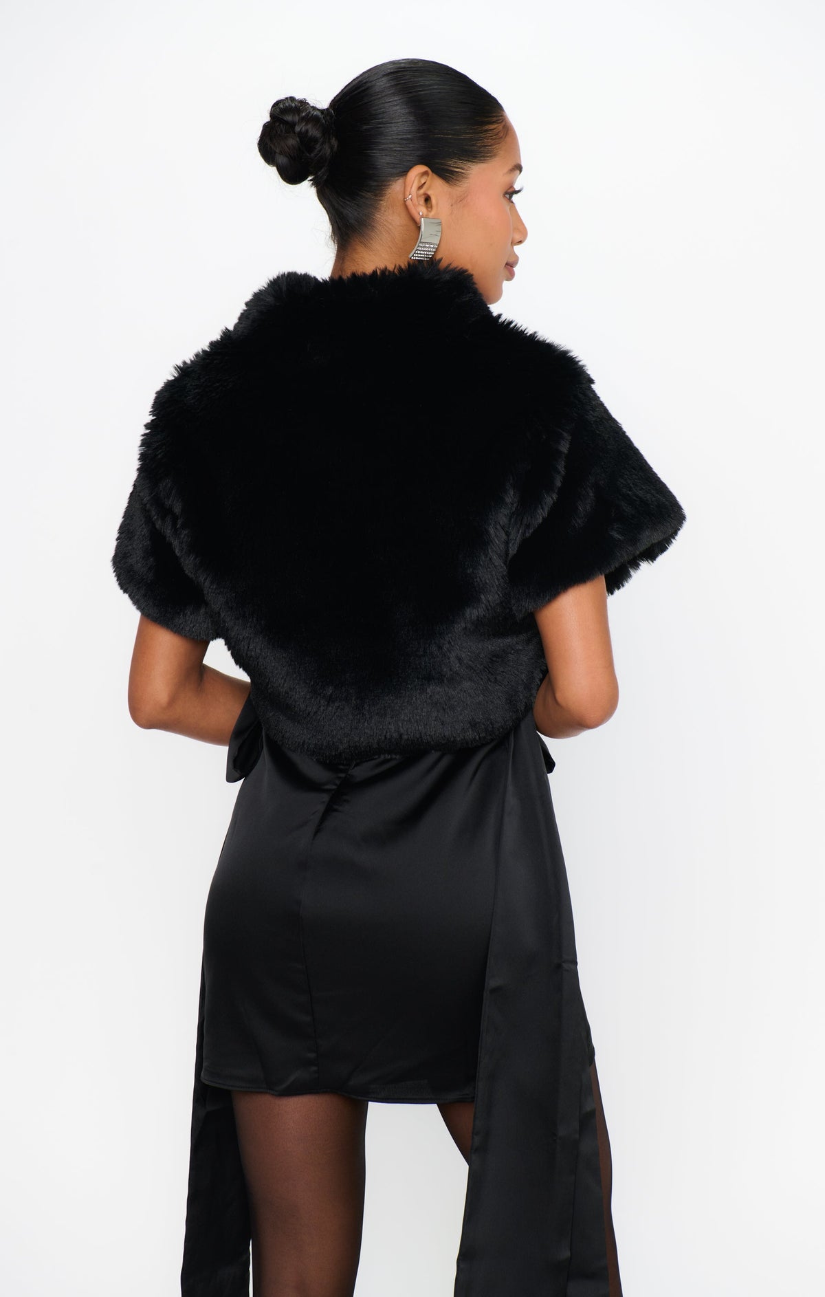 Broadway Shrug ~ Black Faux Fur