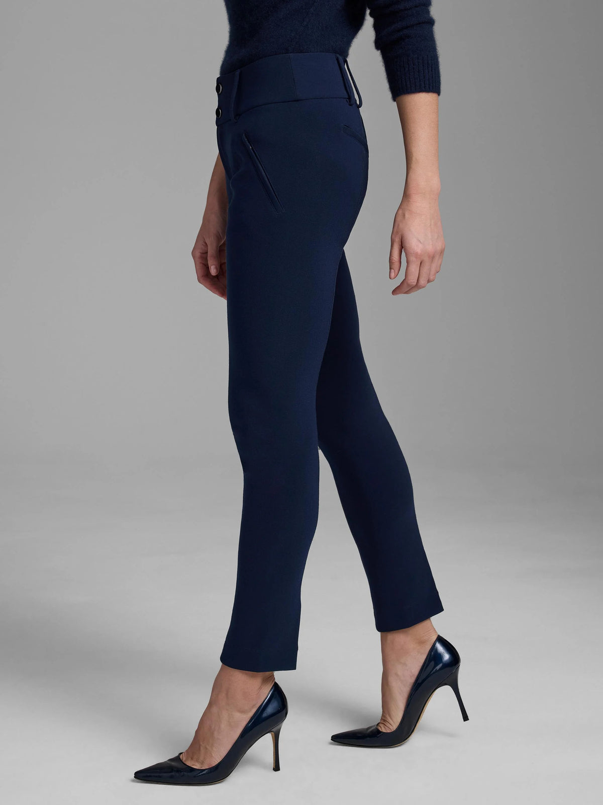 Gold Label 28" Knit Scuba Slim Pant