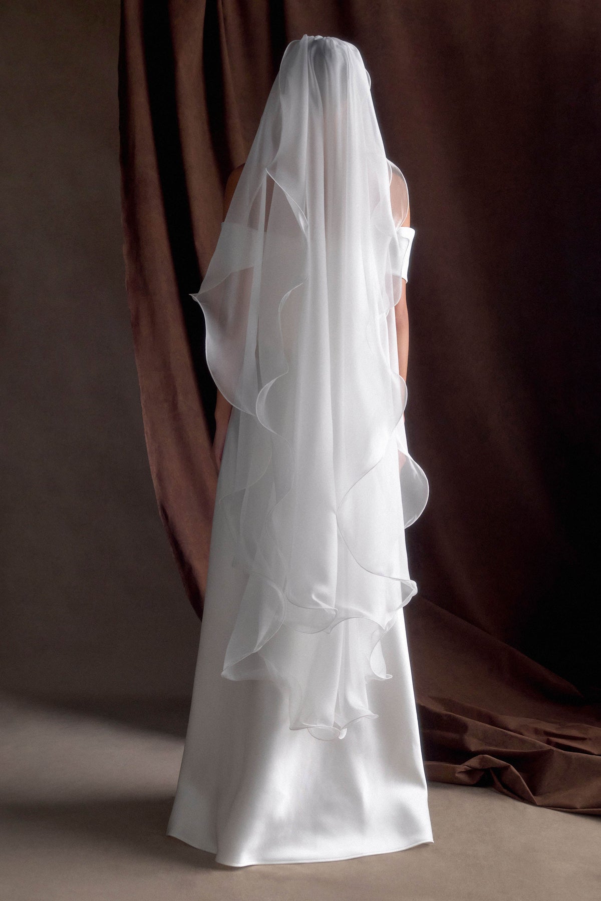 Asteria Draped Chiffon Veil Ivory