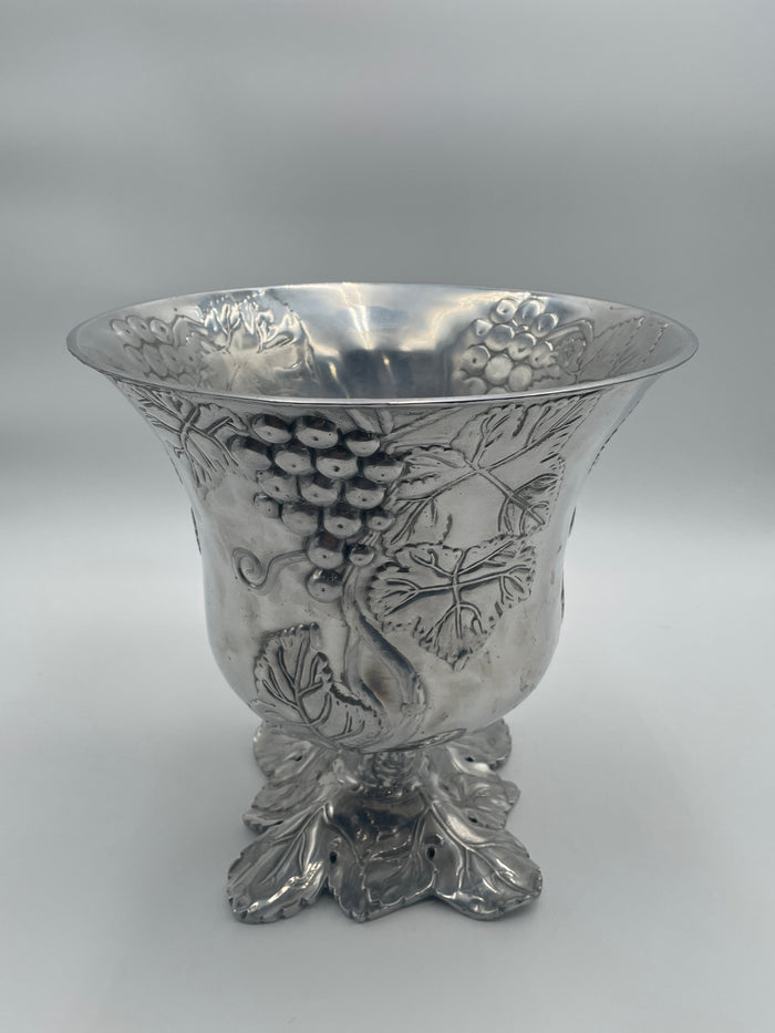 ARTHUR COURT ICE BUCKET CONCORD GRAPE DESIGN LEAF PEDESTAL BASE