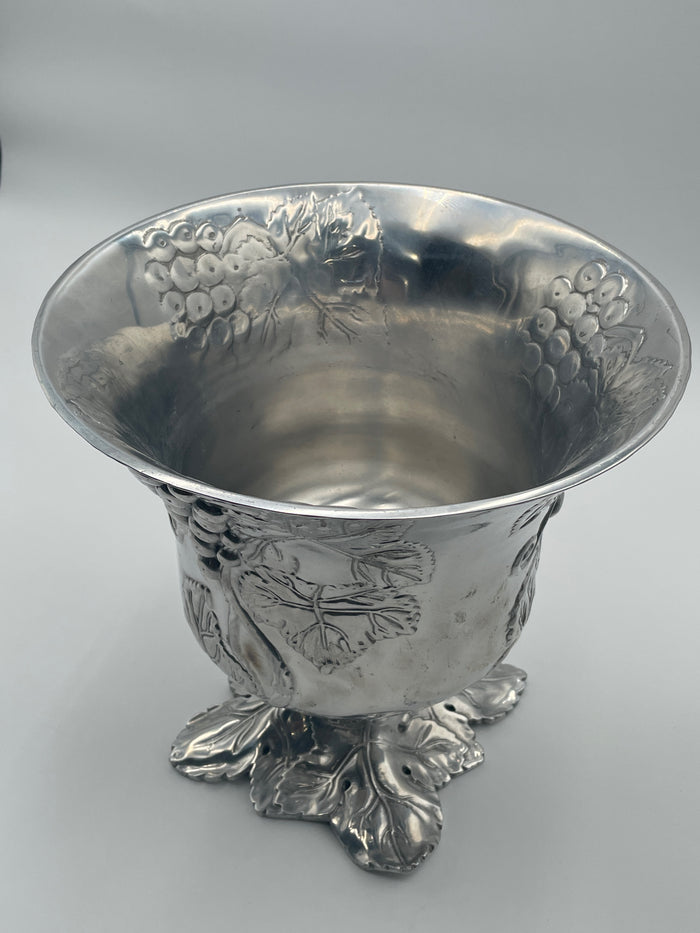 ARTHUR COURT ICE BUCKET CONCORD GRAPE DESIGN LEAF PEDESTAL BASE