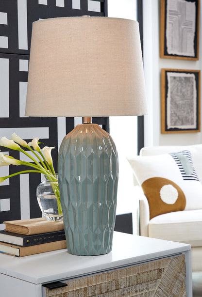 Ashley Hadbury Table Lamp (Set of 2)