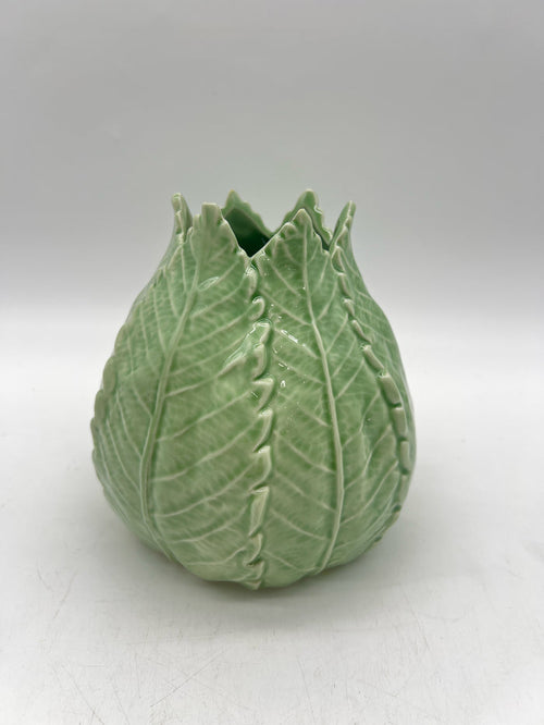 CERAMIC GREEN LEAF VASE
