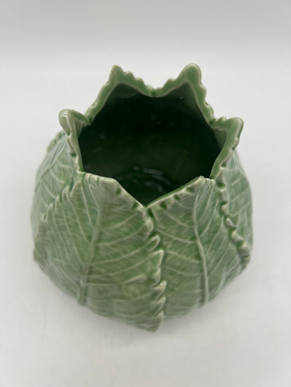 CERAMIC GREEN LEAF VASE