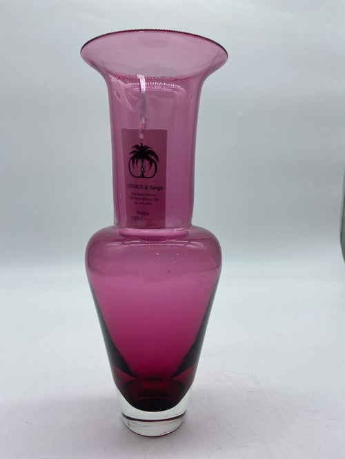 CRYSTAL PURPLE VASE SIGNED BY YOUNG CONSTATIN