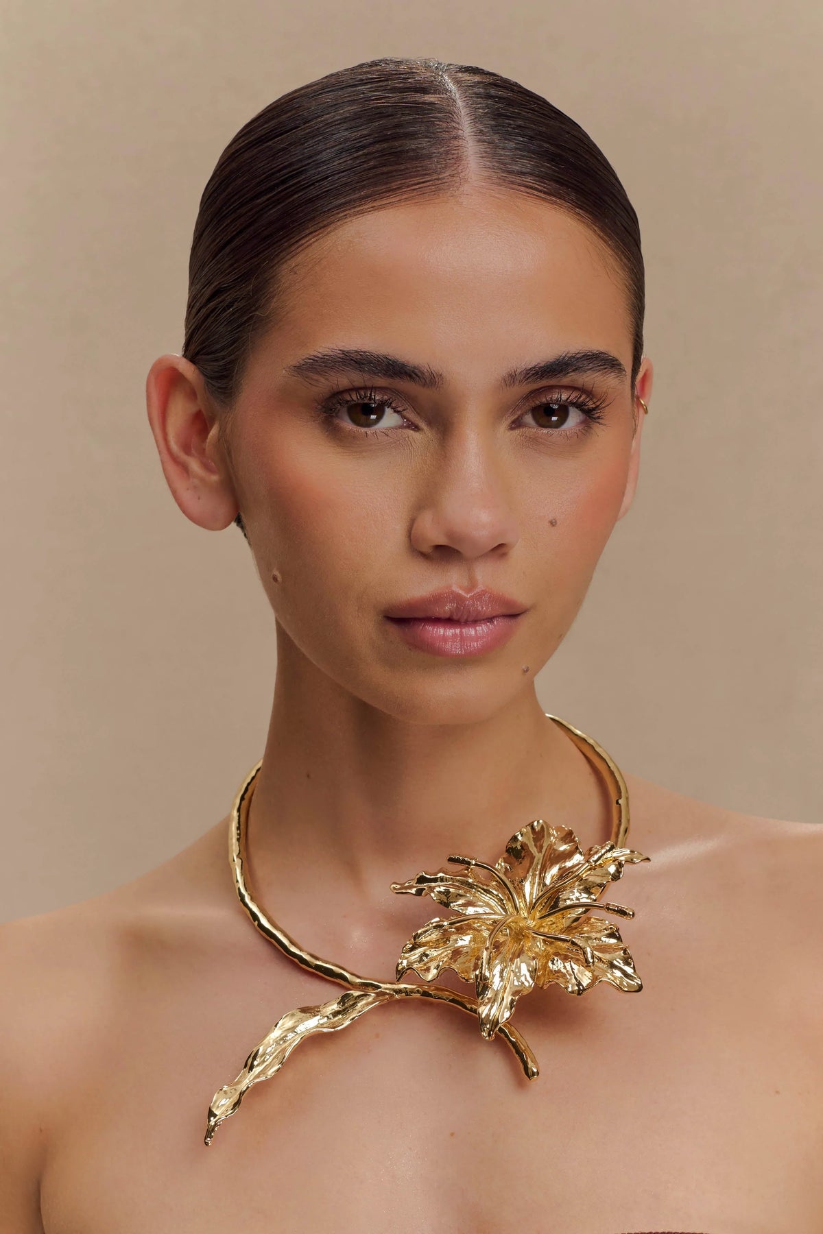 Allona Floral Choker Gold