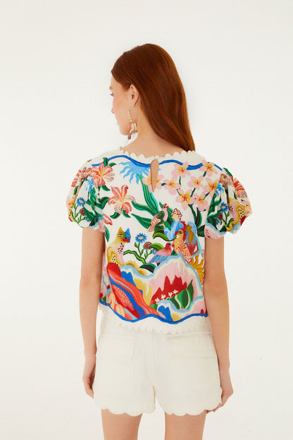 White Scalloped Front Pockets Canvas Shorts
