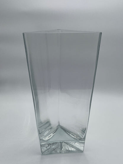 GLASS VASE TAPERED TRINGUALR DESIGN