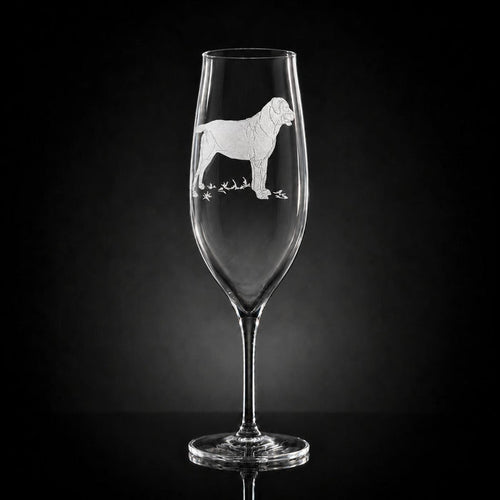 9.5 oz crystal champagne glass featuring a hand-etched Labrador retriever design on a clear stemware silhouette.