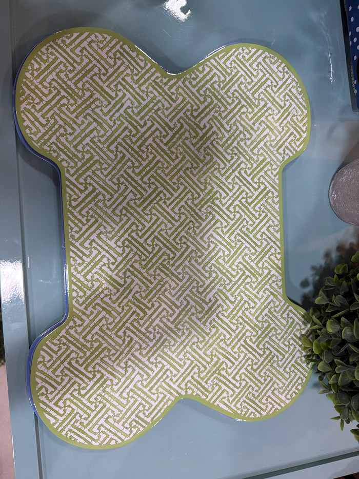 PLACEMAT DIE CUT DOG FRETWORK GREEN