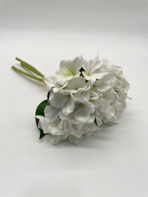 SILK HYDRANGEA WHITE REAL TOUCH BUNDLE THREE STEMS