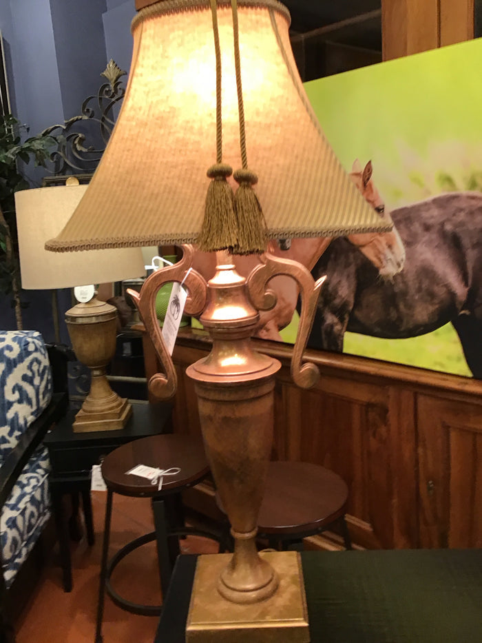 TABLE LAMP TROPHY MOTIF