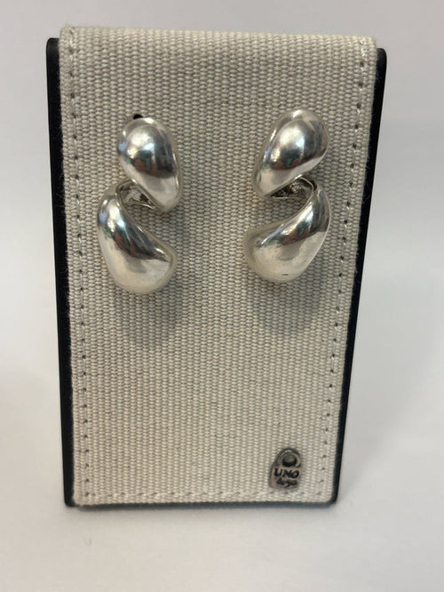 UNO DE 50 SILVER ESSENTIA EARRINGS