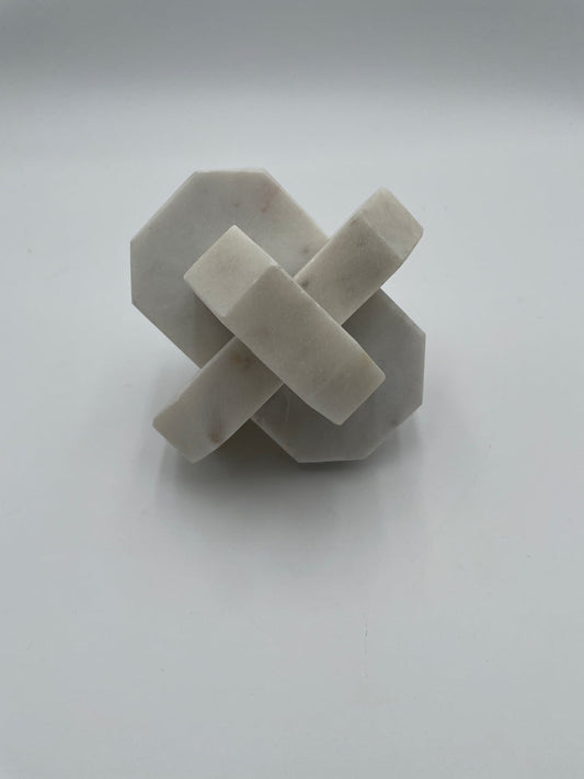 WHITE GEOMETRIC MARBLE KNOT